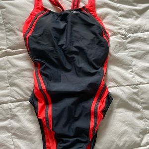 ORANGE AND GRAY SPEEDO BATHING SUIT